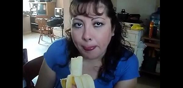 Mamando plátano con mirna lorena